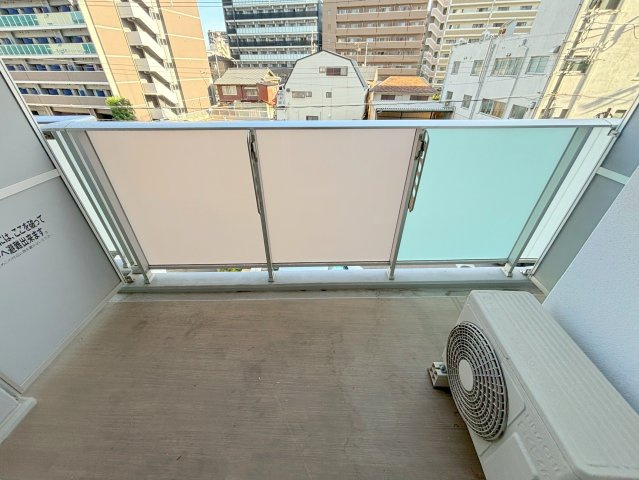 シティカレント新大阪のバルコニー