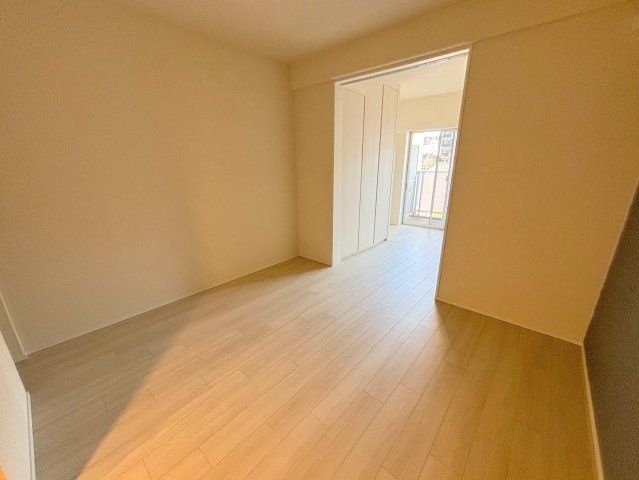 シティカレント新大阪の洋室