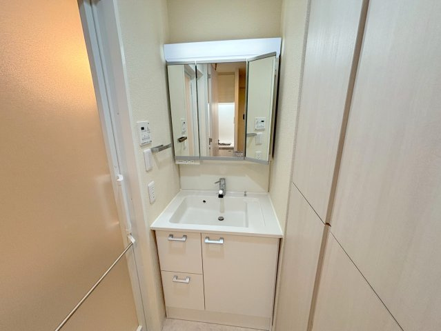 シティカレント新大阪の洗面所