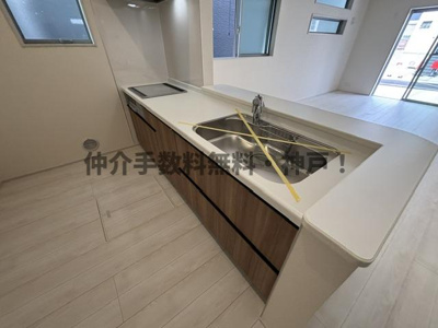 【キッチン】 | 神戸市垂水区名谷町　新築戸建2号棟　仲介手数料無料！ | お料理しやすいキッチンです