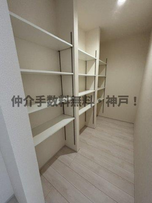【収納】 | 神戸市垂水区名谷町　新築戸建2号棟　仲介手数料無料！ | 収納のためのスペースです