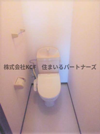 セジュール未来Ⅱ A棟のトイレ|落ち着いた色調のトイレです