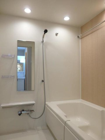 イマージアム光井Ｂの浴室|コンパクトで使いやすいお風呂です