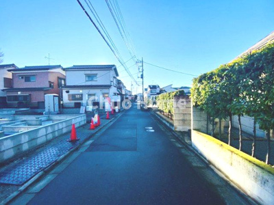 【前面道路含む現地写真】 | 足立区神明3丁目新築分譲住宅 | 全面道路