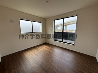 【洋室】 | 神戸市垂水区名谷町　新築戸建3号棟　仲介手数料無料！ | きれいな洋室です