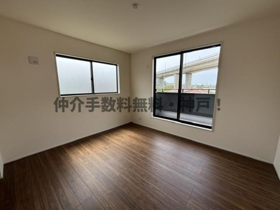 【洋室】 | 神戸市垂水区名谷町　新築戸建3号棟　仲介手数料無料！ | きれいな洋室です