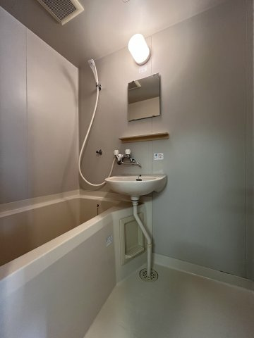 カルム桜新町Cの浴室|洗面ボウル付きの浴室♪