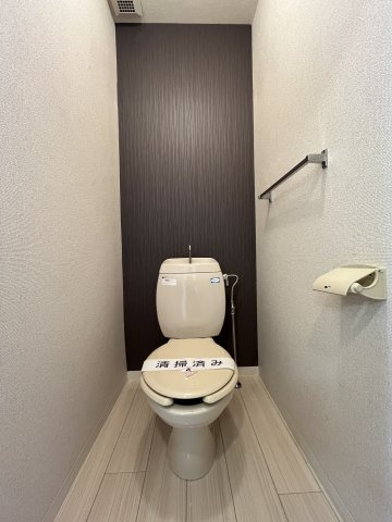 カルム桜新町Cのトイレ|快適なバス・トイレ別♪