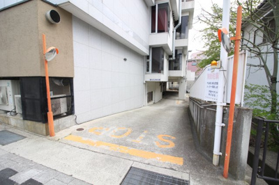 【駐車場】 | 芦屋サウザンドビル