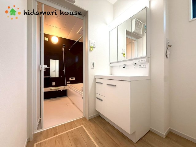 上尾市原市17期　新築戸建　KEIAIGRACE01の脱衣所