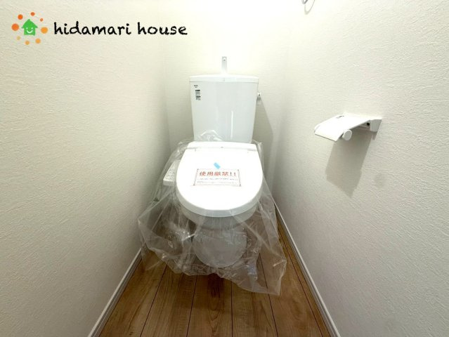 上尾市原市17期　新築戸建　KEIAIGRACE01のトイレ