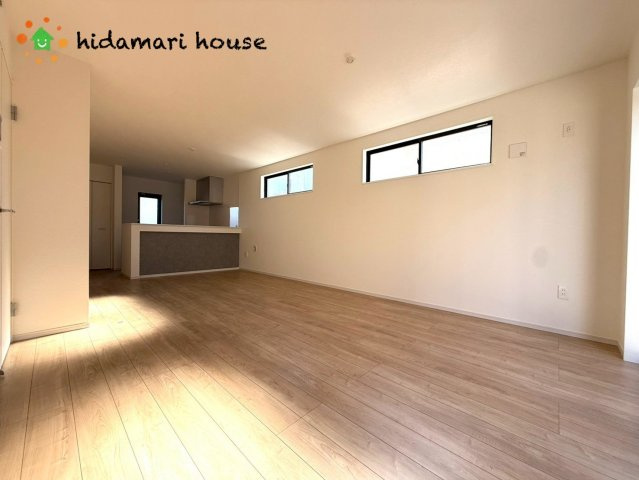 上尾市原市17期　新築戸建　KEIAIGRACE01の居間・リビング