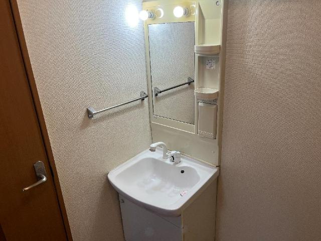 サンパレスの洗面所|洗髪洗面化粧台