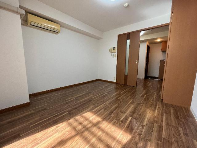 サンパレスの内装|洋室