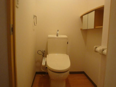 【トイレ】 | グランド　ソレイユ | シャワー付トイレ