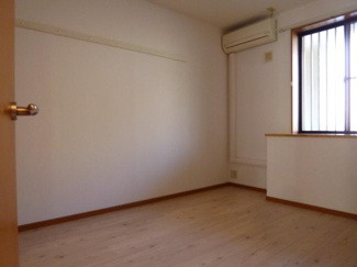 【その他】 | クローバーハウスＢ | 洋室