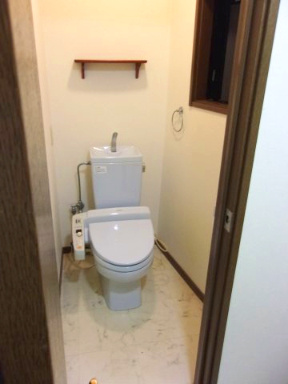 塩屋町４丁目中古収益戸建のトイレ|2024年温水洗浄便座交換