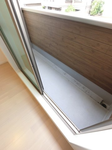 グランダ千葉のバルコニー