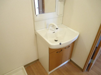 【洗面所】 | クローバーハウスＢ | 洗髪洗面化粧台