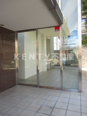 【エントランス】 | Ａｖａｎｚａｒ（アバンセ） | ゆとりのあるエントランスです