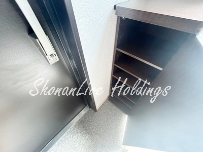 【玄関】 | レガーロ石川町 | 安心のダブルロック♪