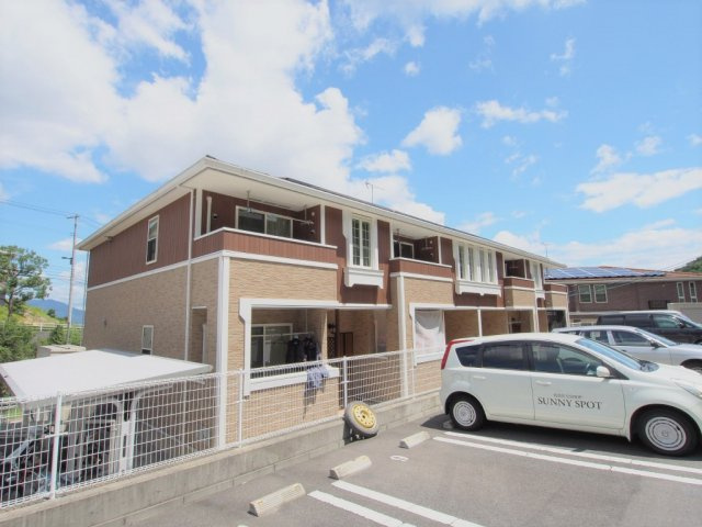 広島市安佐南区山本６丁目のアパート