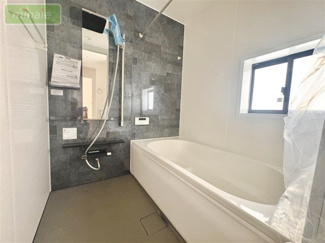 【浴室】 | 保育園9分　小学校11分　庭付き　三咲全11区画　3号棟 | 同タイプ