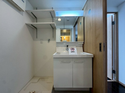 【独立洗面台】 | メゾンドール堺