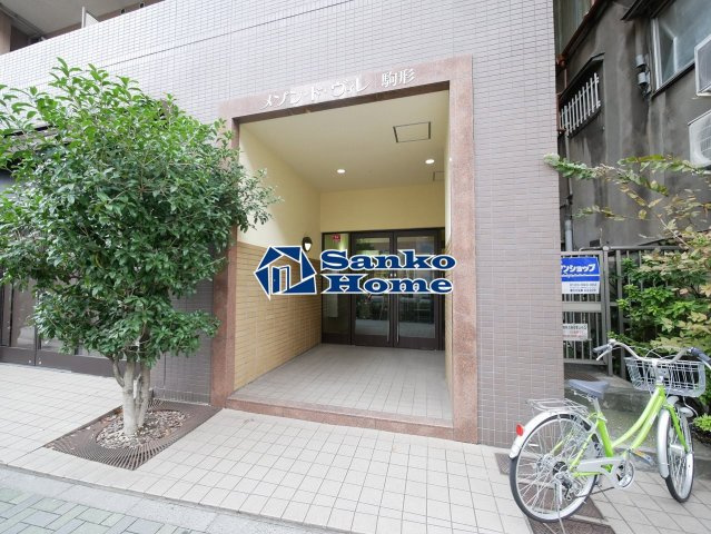 メゾン・ド・ヴィレ駒形のエントランス