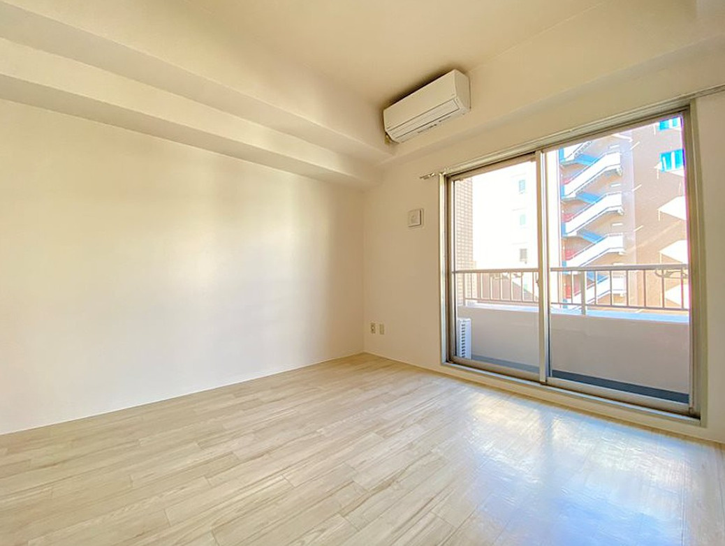 メゾン・ド・ヴィレ駒形の居間・リビング