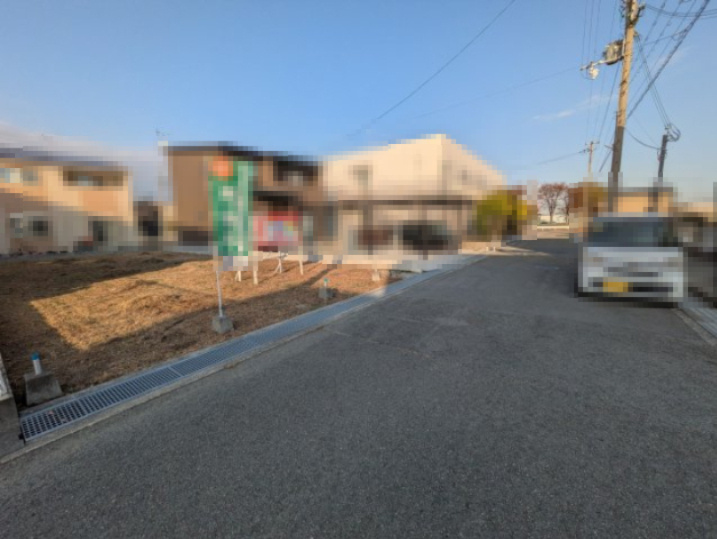 姫路市網干区北新在家　売り土地の前面道路含む現地写真