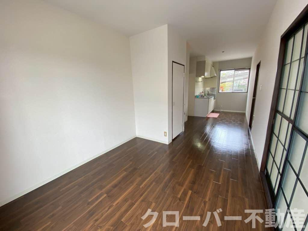 フレグランス飯山 C棟の居間・リビング