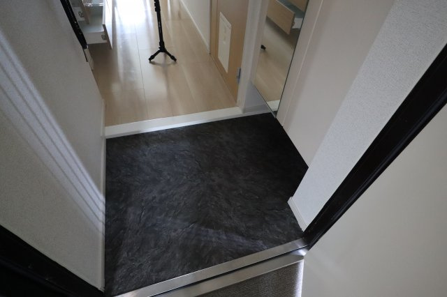 グラース・ベル・ウッドの玄関