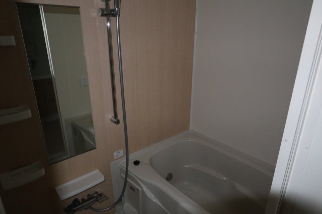 グラース・ベル・ウッドの浴室|ゆったり過ごせるお風呂です