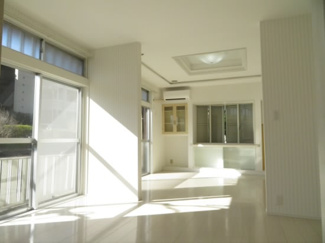 【居間・リビング】 | 西つつじヶ丘2丁目戸建