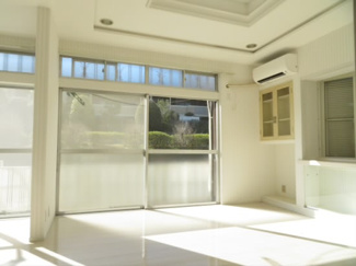 【居間・リビング】 | 西つつじヶ丘2丁目戸建