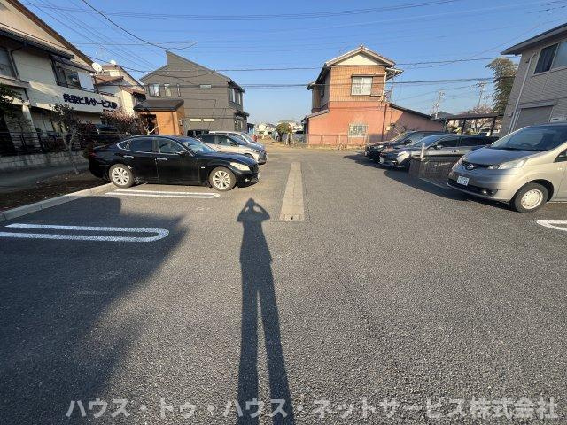 プロシード青葉台　Ｂの駐車場