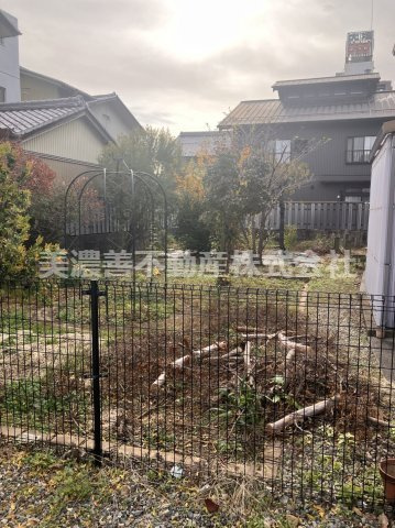 ６６１６８　大垣市三塚町土地の外観