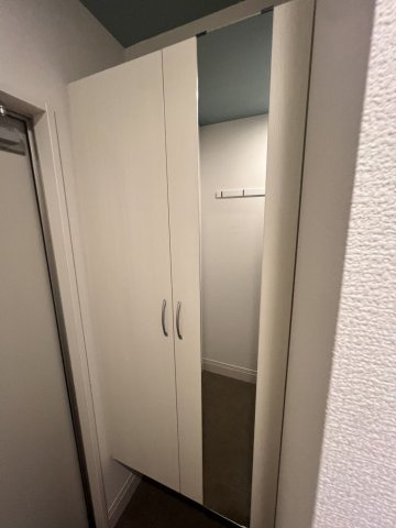 D-ROOM藤崎の玄関