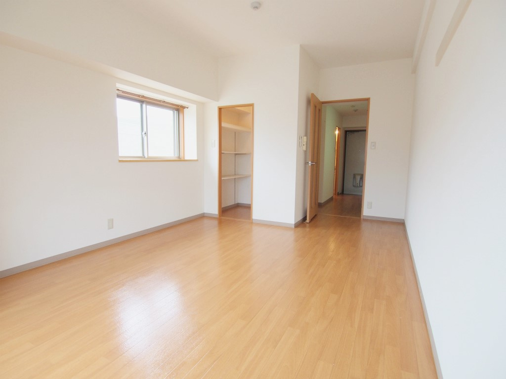 Ｃｒｅｓｃｅｎｔの居間・リビング