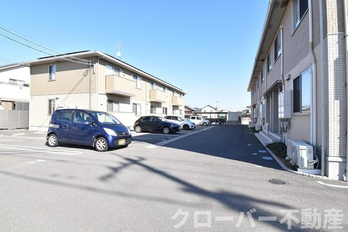 ハピネス A棟の駐車場|駐車場