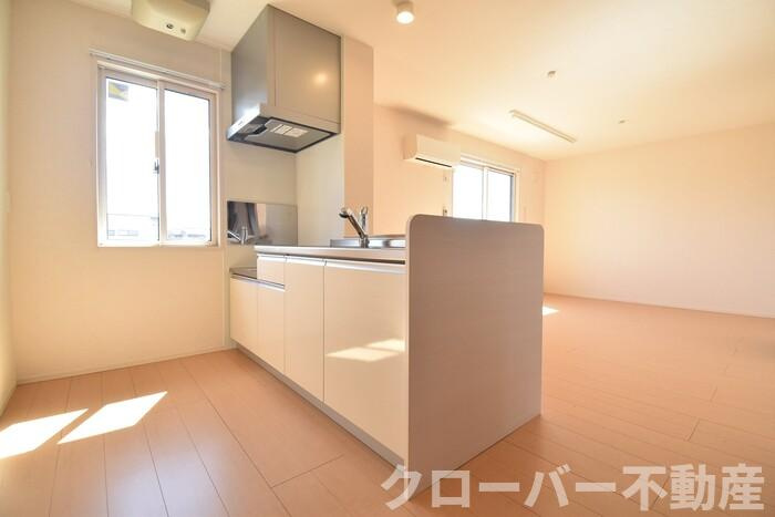 ハピネス A棟のキッチン|ＬＤＫ１３．７帖
