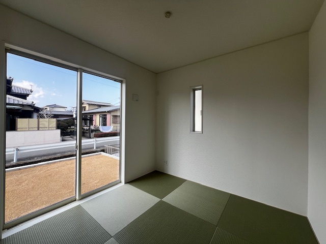 小郡市二森第1　1号棟の和室