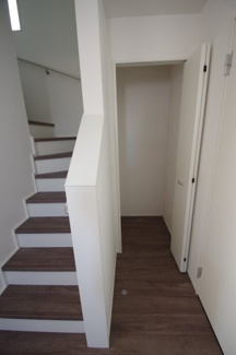 【収納】 | 【仲介手数料無料！！】府中市四谷6丁目　新築戸建て（全2棟）2号棟　4490万円 | 1階廊下収納