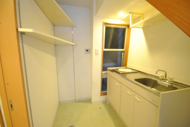 ラ・クラッセ飯倉Ⅰのキッチン