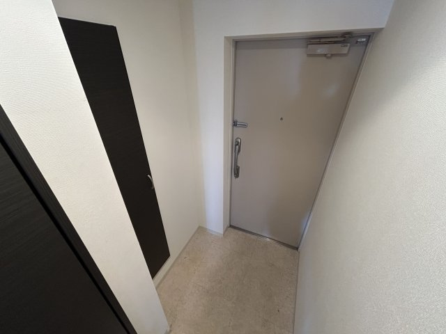 プリモパッソ川口の玄関|※別室参考写真です。