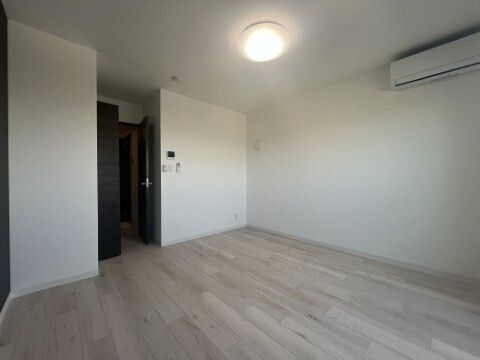 ジーメゾン南大塚の居間・リビング