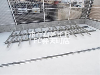 【その他共用部分】 | アール大阪グランデ | 自転車置き場です