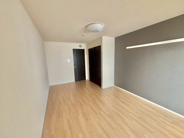 ソレイユの洋室