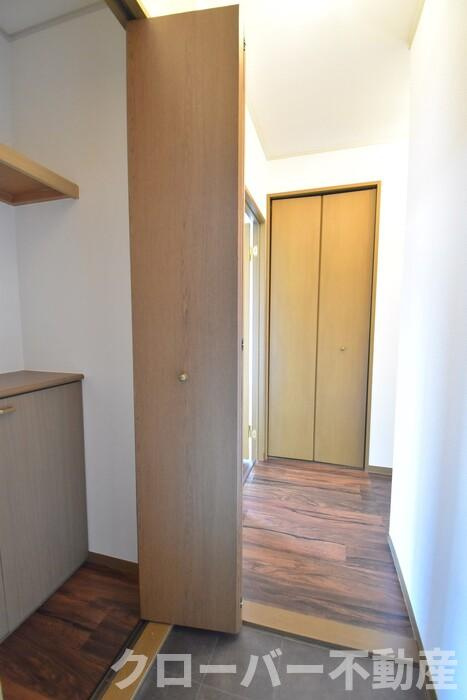 ファミーユ Ｍ A棟の玄関|玄関